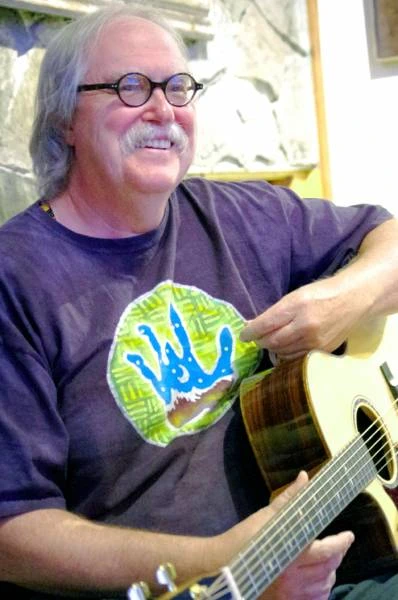 Douglas Lee Saum in performance